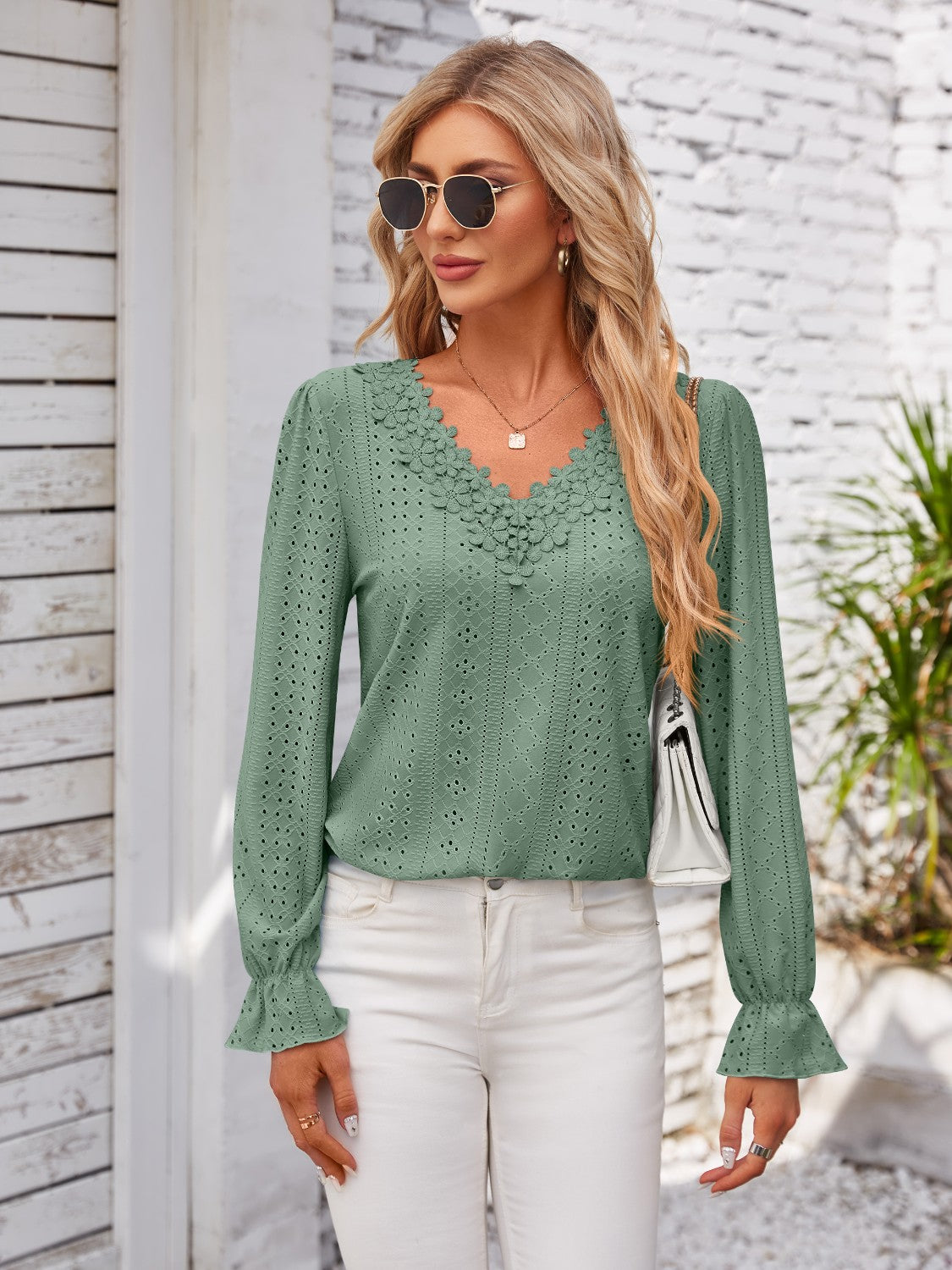 8030f3e4-edaa-4d35-b6d4-c983c668d2d4-Max